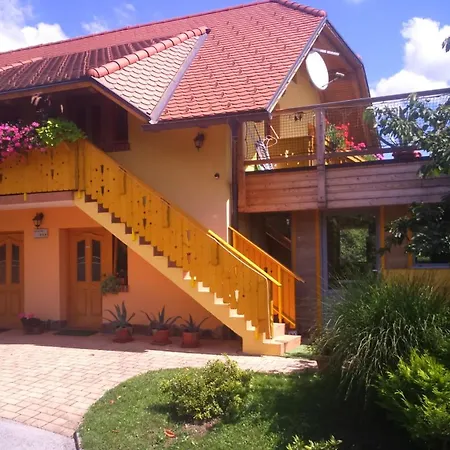 Beli Zajec Appartamento Mozirje